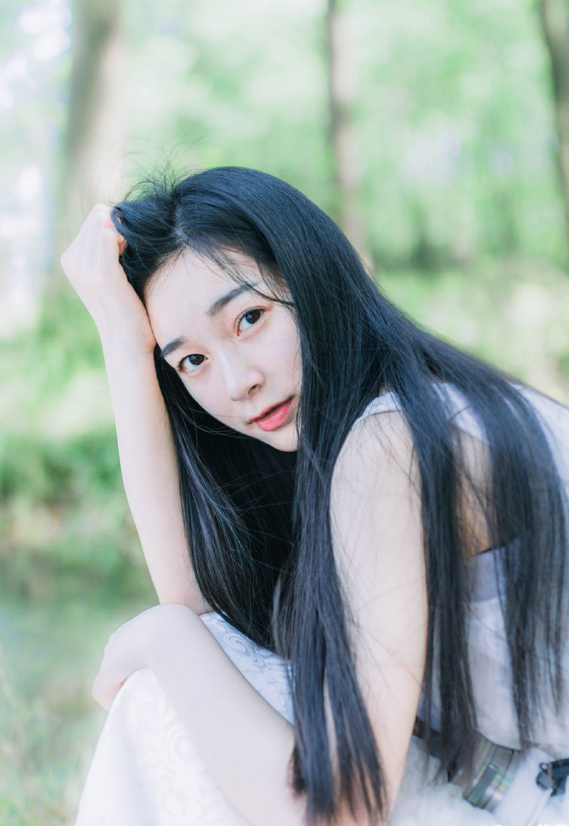 “好！”魏延点点头，他乃主帅，这些事情，自然责无旁贷，只是皱眉看向庞统道：“士元，那诸葛亮真有那么厉害？”